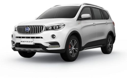 斯威新款X7的諜照信息 新車依舊采用現(xiàn)款車型的外觀和內(nèi)飾設(shè)計