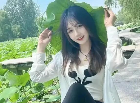 武漢大學生彩票中獎25萬，全校圍觀，網友：喜從天降美滋滋