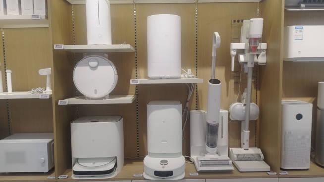 先漲價(jià)再跳水！掃地機(jī)器人打起價(jià)格戰(zhàn)，最高可減2000元