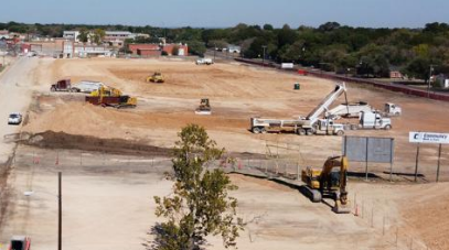 韋科高中慶祝新學校的工作