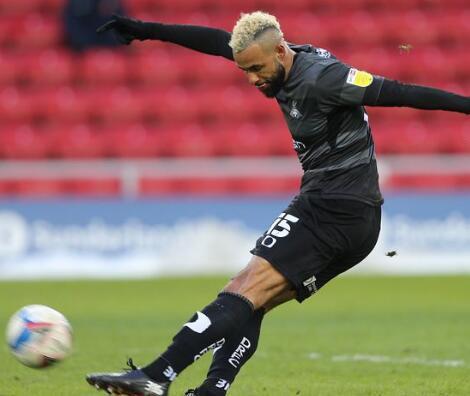 諾茨郡確認簽下中場約翰博斯托克