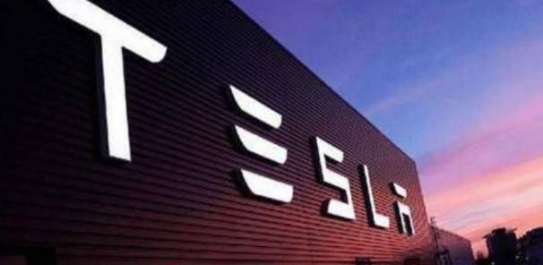 騰訊市值超過特斯拉，到底是誰低估了？