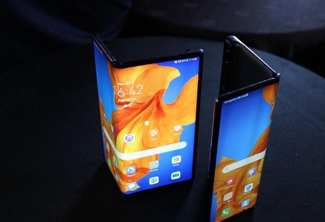 折疊屏手機(jī)，屏碎讓消費(fèi)者心碎