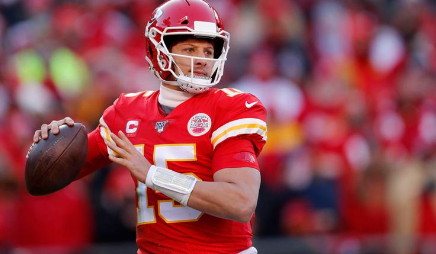 酋長隊以 31-13 擊敗突襲者隊 成為亞足聯頭號種子