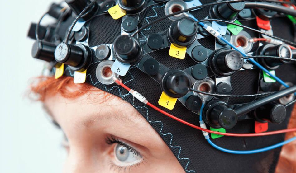 科技巨頭已下手布局腦機接口！A股概念名單稀缺，開年股價大漲（多家網(wǎng)絡(luò)科技開始布局）