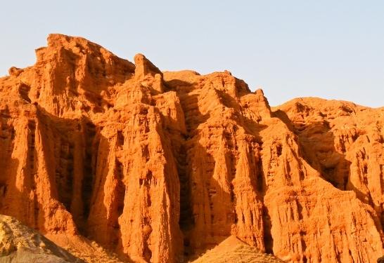 重要地質發現！甘肅張掖大面積土林地貌驚艷亮相！