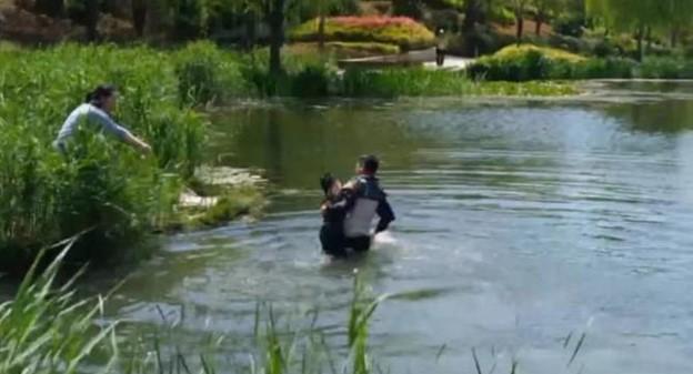 青島李村河救落水小孩的男子戴志磊：見義勇為行動引發點贊