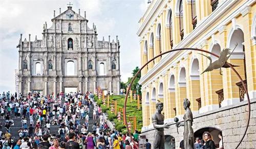 澳門(mén)“五一”假期旅游市場(chǎng)蓬勃發(fā)展，展現(xiàn)出繁榮景象，旅游業(yè)前景十分可觀