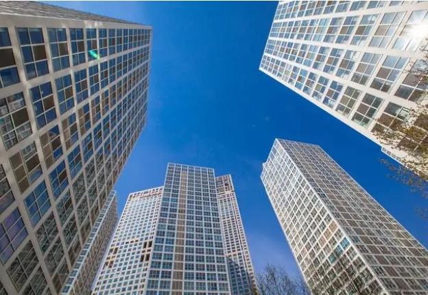 “五一”樓市促銷大降價！開發商1012萬搶客，網友：再便宜也買不起