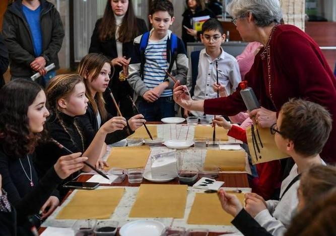 中俄共同努力，開創合作新篇章，邁向更高水平