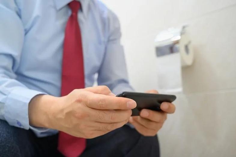 長時間“帶薪拉屎”導(dǎo)致員工被解雇，合法還是不公？