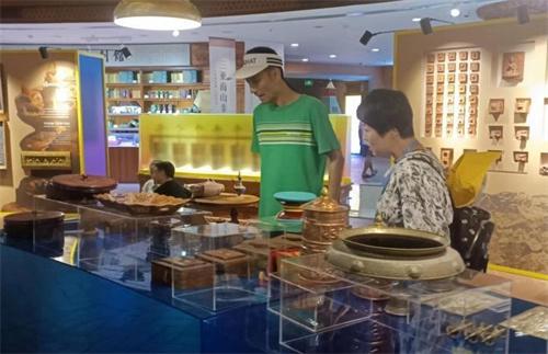 海南三亞南山非遺節展示多樣非遺魅力