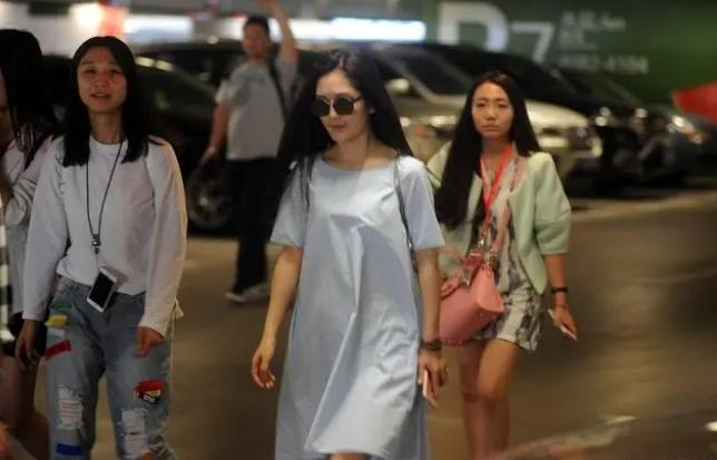 謝娜、李維嘉、吳昕等嘉賓錄制新綜藝，期待他們的精彩表現！