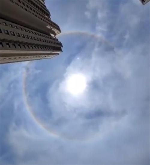 壯觀日暈現身青島市區！絕美光暈引發驚嘆