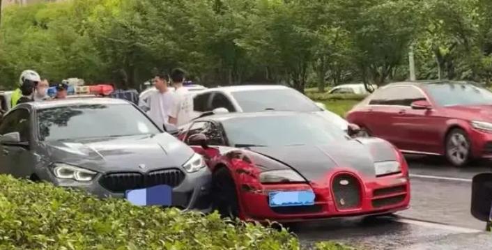 江蘇蘇州車禍事件：豪車加塞引發(fā)爭議，文明行車責(zé)任重要！