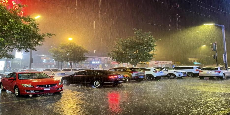 北京門(mén)頭溝區(qū)強(qiáng)降雨致2人遇難，應(yīng)急疏散5000人