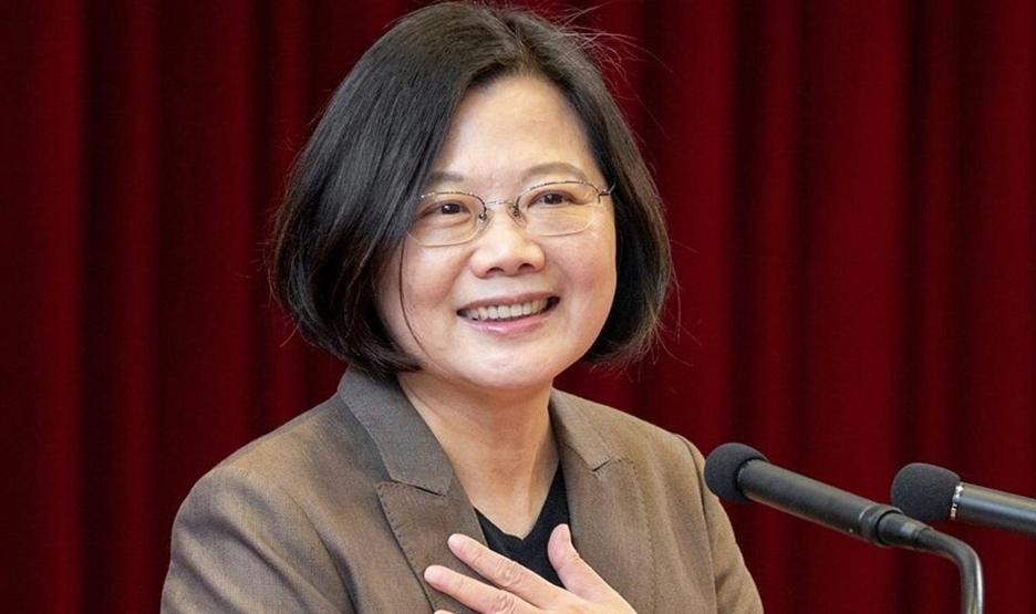 蔡英文南投查看災情被曝全程笑容，島內網民質疑其心態