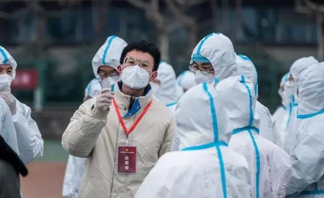 新冠三陽感染者現身，疫情防控再度緊張