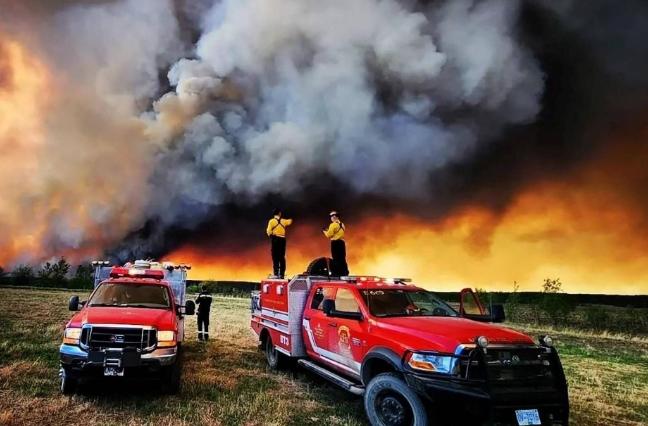 加拿大不列顛哥倫比亞山火持續蔓延，旅行限制令發布