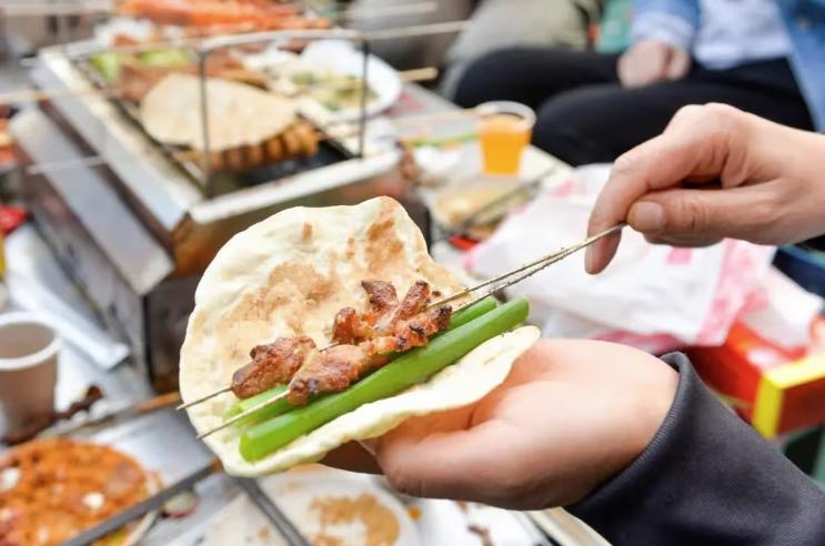 淄博燒烤：從爆火到轉冷，誰在背后？