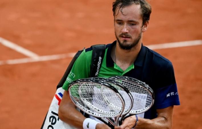 梅德韋杰夫高鐵行程曝光！北京南站赴上海大師賽，體育巨星的出行方式