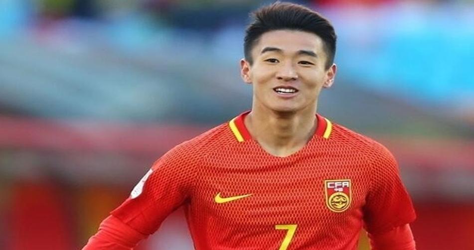 韋世豪閃耀，中國男足展現團隊精神的輝煌逆襲