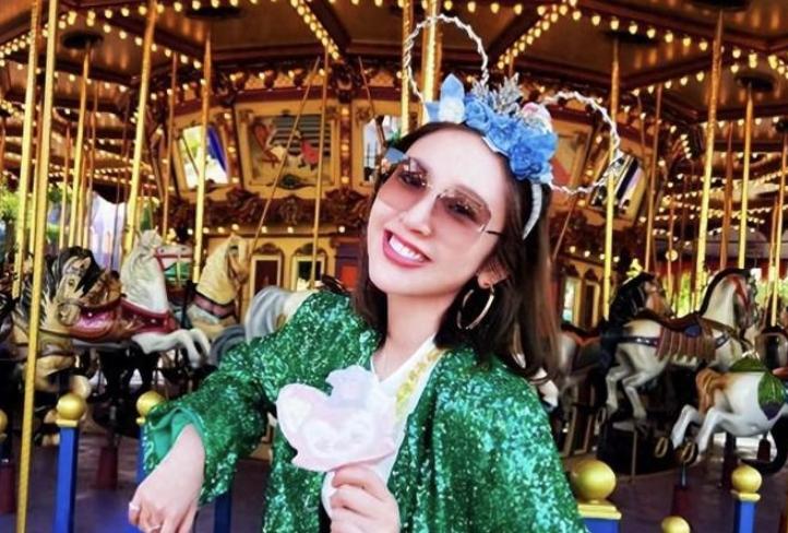 迪士尼公主！張若昀鏡頭下的唐藝昕引爆熱搜，直男也能成為攝影高手