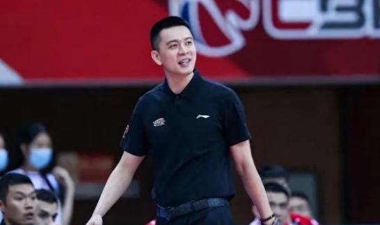 楊鳴重返遼寧男籃執教 楊鳴此前在哪里就職