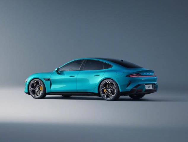 小米SU7汽車首次上路引發高速逃費風波，公司回應