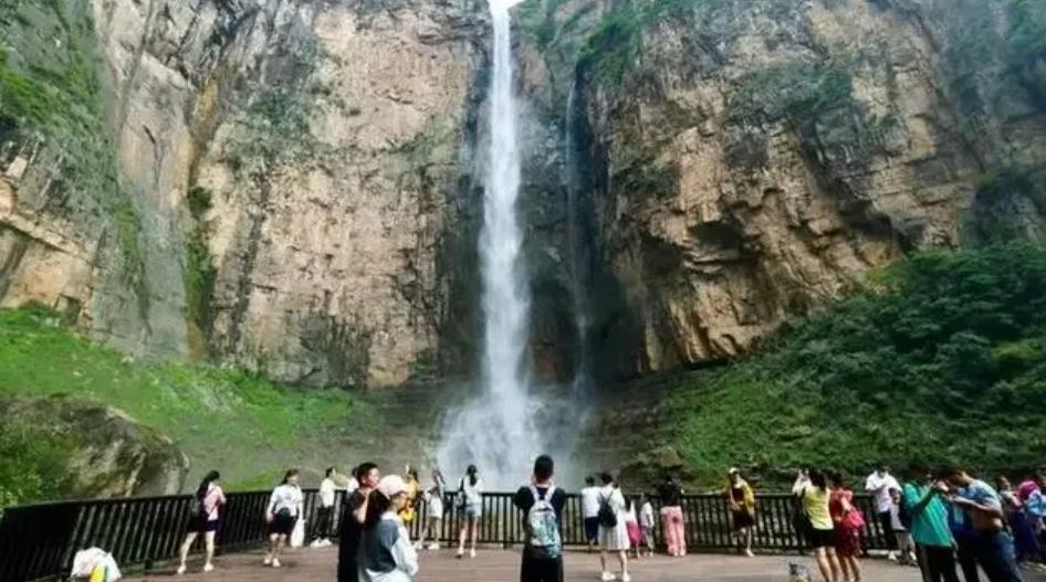 云臺山景區回應：瀑布源頭為大水管？稱其為枯水期的提升